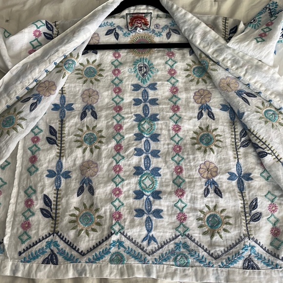 Johnny Was Oriel Cropped Linen Kimono - Picture 8 of 16